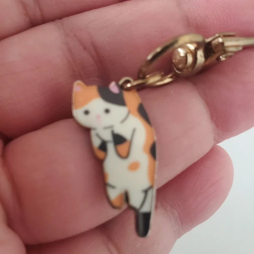 Cute Calico Cat Keychain Lobster Clasp Charm Gold Tone Modern Collectible